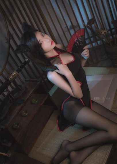 新人女秘书在线